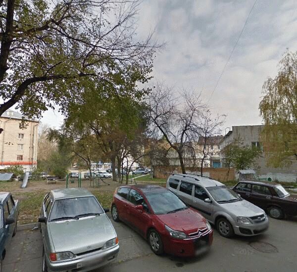 Отделение Совкомбана по адресу г. Тольятти,  ул. Горького,  д. 92